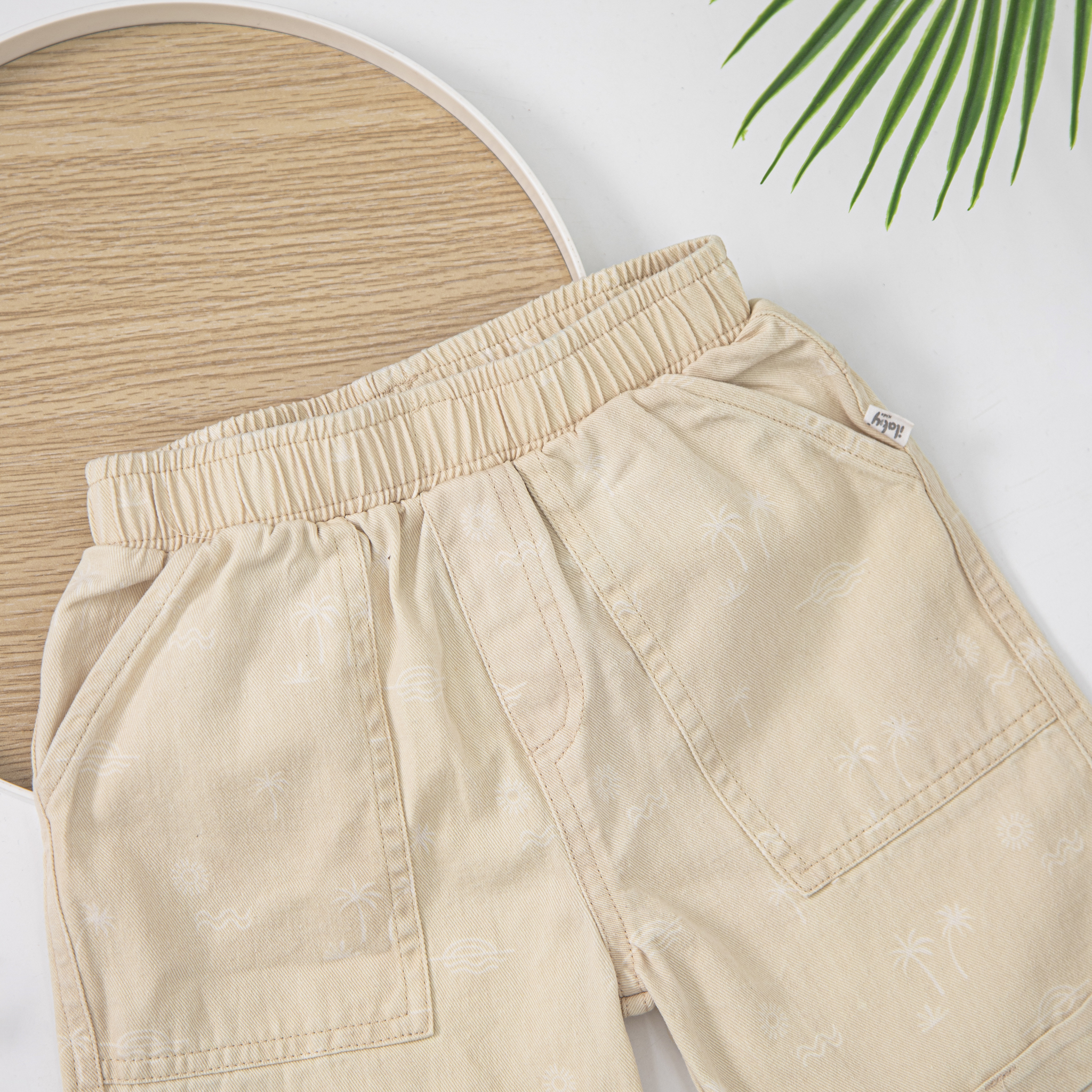 Quần kaki họa tiết phối túi ốp_thumbnail_3