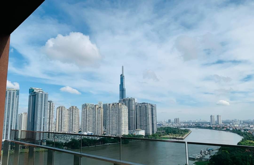Bán penthouse 480m², view trực diện sông SG,hồ bơi và sân vườn 120m²